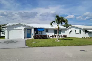 913 SW 3rd Ave, Boynton Beach, FL 33426 - Photo 1