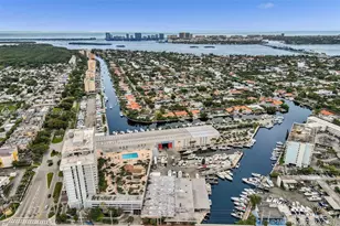 13499 Biscayne Blvd, North Miami, FL 33181 - Photo 33