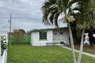 11410 SW 44th St, Miami, FL 33165 - Photo 1