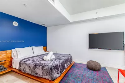 41 SE 5th St #706, Miami, FL 33131 - Photo 1
