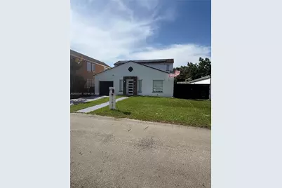 11921 SW 273rd St, Homestead, FL 33032 - Photo 1