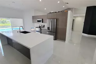 1421 SW 104th Ave, Pembroke Pines, FL 33025 - Photo 1