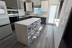 650 Pennsylvania Ave, Miami Beach, FL 33139 - Photo 1
