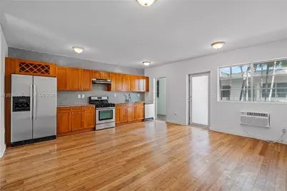 7930 Tatum Waterway Dr #S18, Miami Beach, FL 33141 - Photo 1