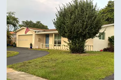2121 N 52nd Ave, Hollywood, FL 33021 - Photo 1