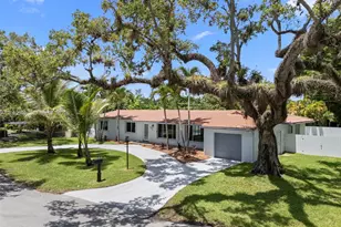 6250 SW 62nd Pl, South Miami, FL 33143 - Photo 1
