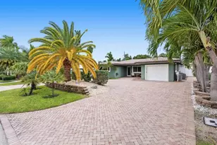 2580 SE 2nd Ct, Pompano Beach, FL 33062 - Photo 1