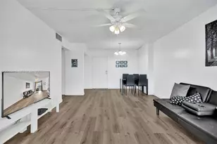 200 172nd St, Sunny Isles Beach, FL 33160 - Photo 1