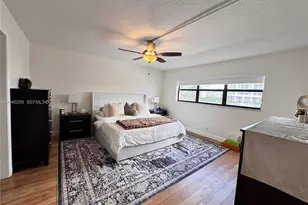 520 Orton Ave, Fort Lauderdale, FL 33304 - Photo 1