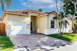 21475 SW 90th Pl, Cutler Bay, FL 33189 - Photo 1