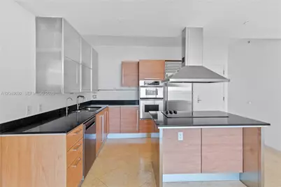 218 SE 14th St #1803, Miami, FL 33131 - Photo 1