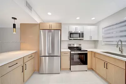 1083 W 38th St #23-8, Hialeah, FL 33012 - Photo 1
