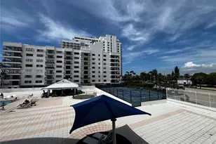 5445 Collins Ave, Miami Beach, FL 33140 - Photo 1