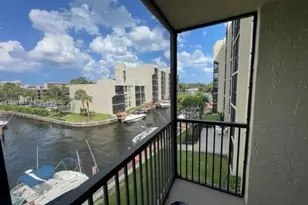 17 Royal Palm Way, Boca Raton, FL 33432 - Photo 1