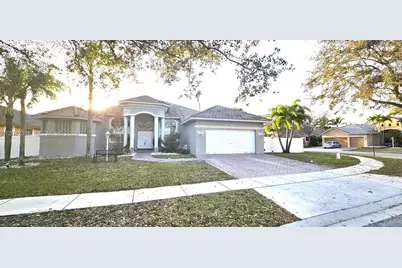 2172 NW 139th Ter, Pembroke Pines, FL 33028 - Photo 1