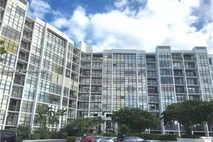 800 Parkview Dr, Hallandale Beach, FL 33009 - Photo 1