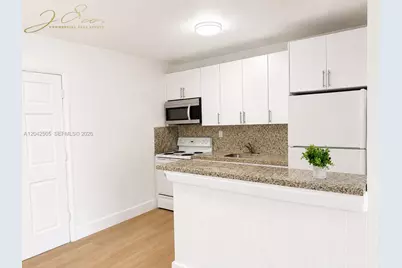 1021 NW 5th St #6, Miami, FL 33128 - Photo 1