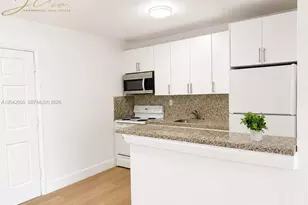 1021 NW 5th St, Miami, FL 33128 - Photo 1