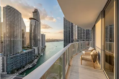 77 SE 5th St #3001, Miami, FL 33131 - Photo 1