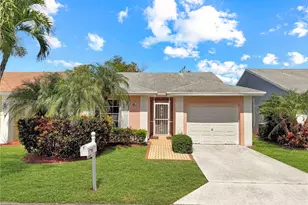 707 SE 22nd Dr, Homestead, FL 33033 - Photo 1