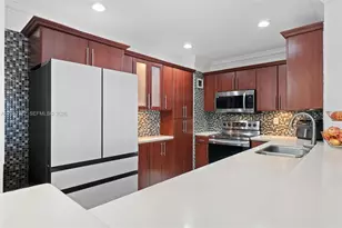 20100 W Country Club Dr, Aventura, FL 33180 - Photo 1