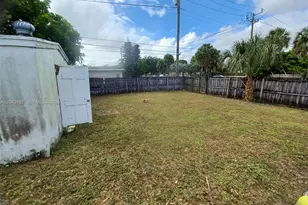 1701 SW 70th Ave, North Lauderdale, FL 33068 - Photo 1