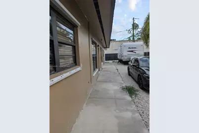 633 NW 1st St #2, Florida City, FL 33034 - Photo 1