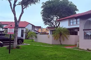 9909 NW 9th St Cir, Miami, FL 33172 - Photo 1