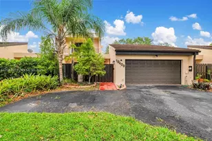 19408 W Lake Dr, Hialeah, FL 33015 - Photo 1