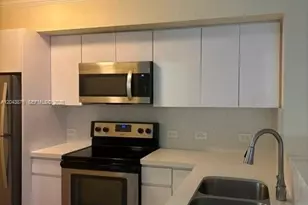11155 SW 5th Pl, Pembroke Pines, FL 33025 - Photo 1