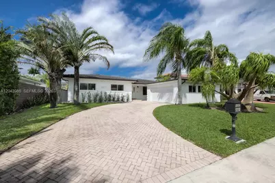 13200 Ortega Ln, North Miami, FL 33181 - Photo 1