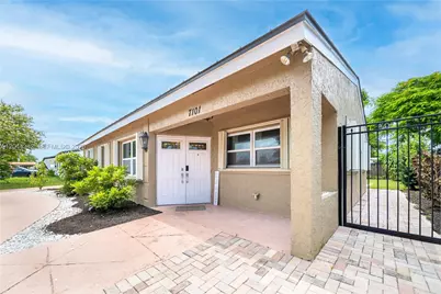 7101 Hope St, Hollywood, FL 33024 - Photo 1