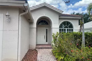 1315 NW 143rd Ave, Pembroke Pines, FL 33028 - Photo 1