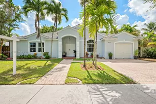 18061 SW 152nd Ct, Miami, FL 33187 - Photo 1