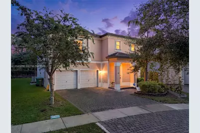 285 NE 32nd Ter, Homestead, FL 33033 - Photo 1