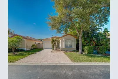 2924 NW 99th Pl, Doral, FL 33172 - Photo 1
