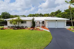 10442 SW 114th St, Miami, FL 33176 - Photo 1