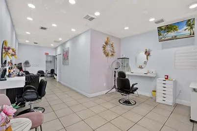 Prime Little Havana Full-Service Beauty Salon For Sale, Miami, FL 33125 - Photo 1