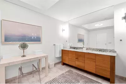 50 S Pointe Dr #2702, Miami Beach, FL 33139 - Photo 1