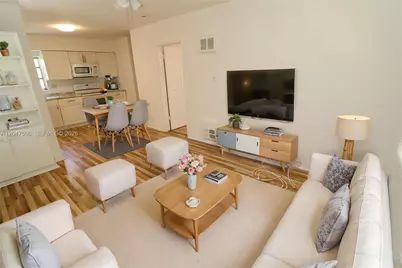 915 NE 16th Ter #5, Fort Lauderdale, FL 33304 - Photo 1