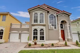 10813 NW 51st Ln, Doral, FL 33178 - Photo 1