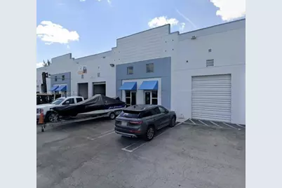 2365 NW 70th Ave 18, Miami, FL 33122 - Photo 1