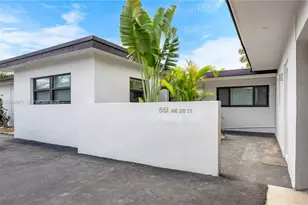 551 NE 26th St, Wilton Manors, FL 33305 - Photo 1