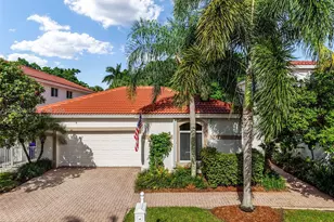 1221 E Bel Aire Dr E, Pembroke Pines, FL 33027 - Photo 1