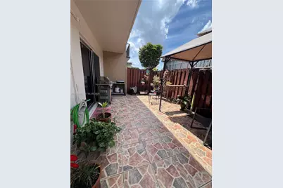 870 SW 129th Pl #106, Miami, FL 33184 - Photo 1