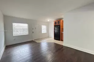1860 Venice Park Dr, North Miami, FL 33181 - Photo 1