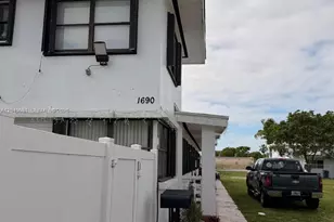 1690 NE 151th St, Miami, FL 33181 - Photo 1