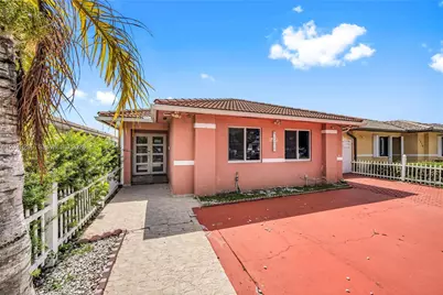7256 W 34th Ln, Hialeah, FL 33018 - Photo 1