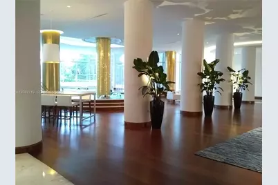 5161 Collins Ave #809, Miami Beach, FL 33140 - Photo 1