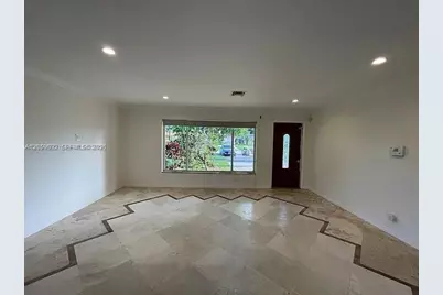 1107 NE 8th St, Hallandale Beach, FL 33009 - Photo 1